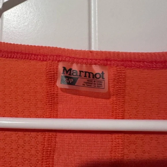 Marmot Women’s Orange Long Sleeve Top Small - Picture 3 of 3